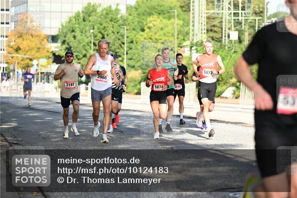 06.09.2026 - CURREX Alsterlauf Dr. Thomas Lammeyer http://msf.ph/oto/10124183 06.09.2026 09:41:00 Laufen 3197, 3960, 5874, 5098, 5873 meine-sportfotos.de
