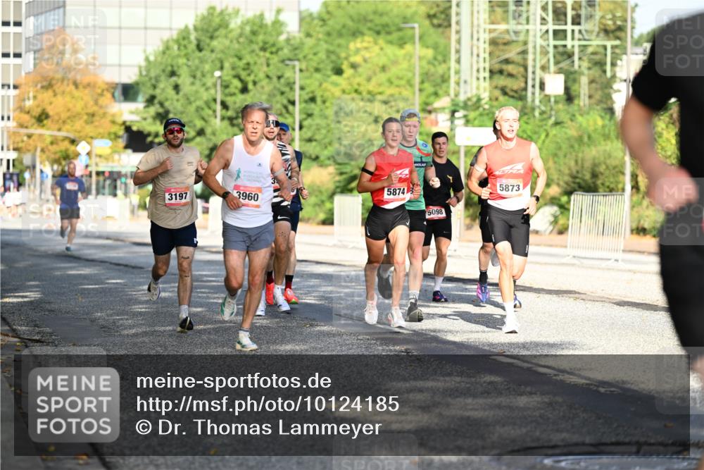06.09.2026 - CURREX Alsterlauf Dr. Thomas Lammeyer http://msf.ph/oto/10124185 06.09.2026 09:41:00 Laufen 3197, 3960, 5874, 5098, 5873 meine-sportfotos.de