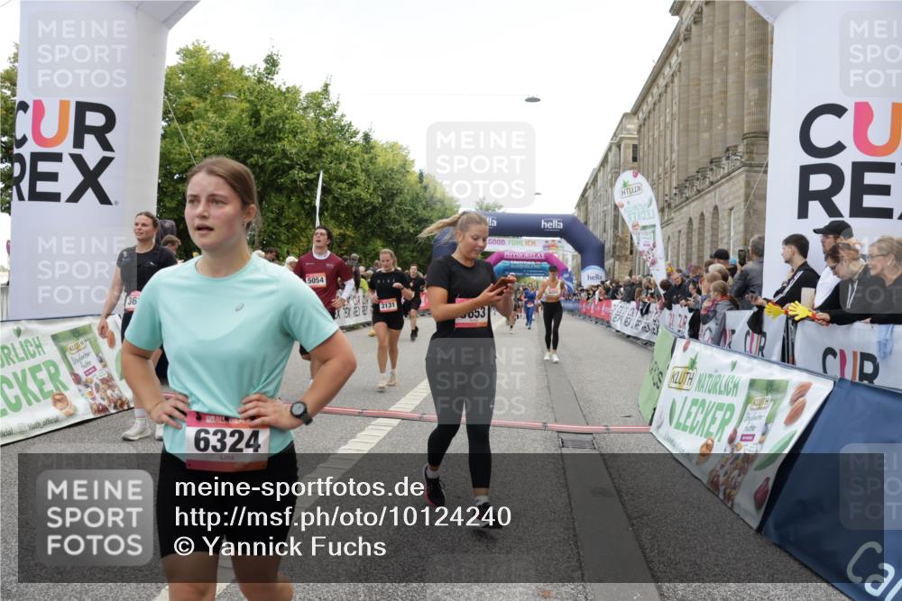06.09.2026 - CURREX Alsterlauf Yannick Fuchs http://msf.ph/oto/10124240 06.09.2026 10:03:15 Ziel 2096, 2778, 3131, 3626, 3762, 3919, 3920, 4229, 4310, 4454, 4519, 4919, 4936, 5025, 5047, 5054, 5234, 5653, 5756, 5936, 6050, 6264, 6324, 6377, 8043, 8288 meine-sportfotos.de