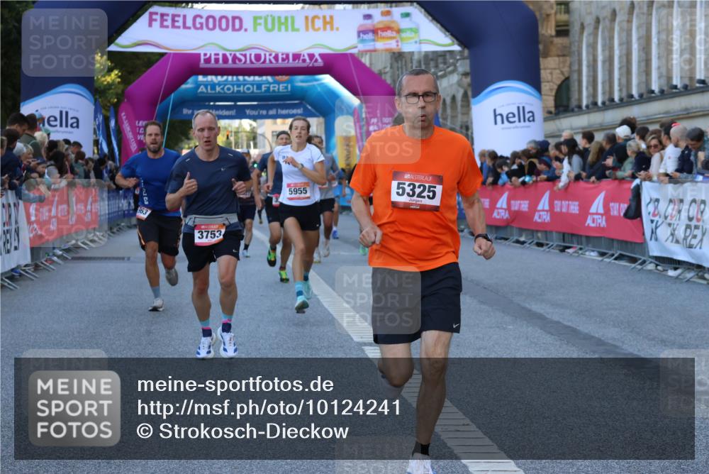 06.09.2026 - CURREX Alsterlauf Strokosch-Dieckow http://msf.ph/oto/10124241 06.09.2026 09:43:09 Ziel 2907, 3361, 3572, 3753, 5325, 5955, 5963, 6002, 6221, 8233, 8321, 8330 meine-sportfotos.de