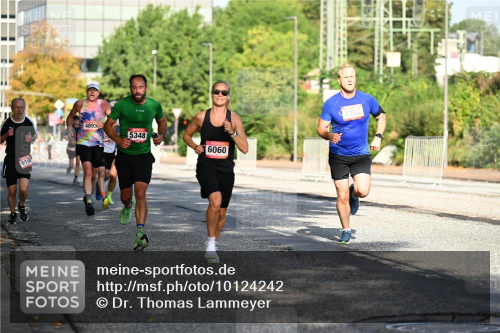 06.09.2026 - CURREX Alsterlauf Dr. Thomas Lammeyer http://msf.ph/oto/10124242 06.09.2026 09:41:09 Laufen 6102, 4893, 5348, 6060, 2193 meine-sportfotos.de