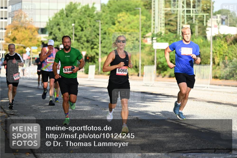 06.09.2026 - CURREX Alsterlauf Dr. Thomas Lammeyer http://msf.ph/oto/10124245 06.09.2026 09:41:10 Laufen 6102, 4893, 5348, 6060 meine-sportfotos.de