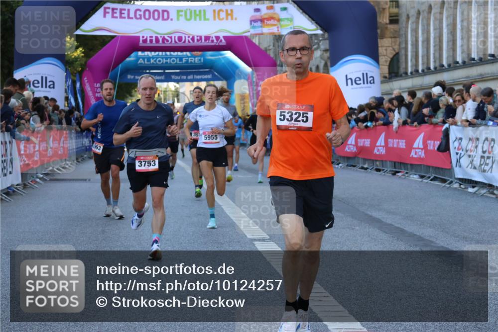 06.09.2026 - CURREX Alsterlauf Strokosch-Dieckow http://msf.ph/oto/10124257 06.09.2026 09:43:09 Ziel 2907, 3361, 3572, 3753, 5325, 5955, 5963, 6002, 6221, 8233, 8321, 8330 meine-sportfotos.de