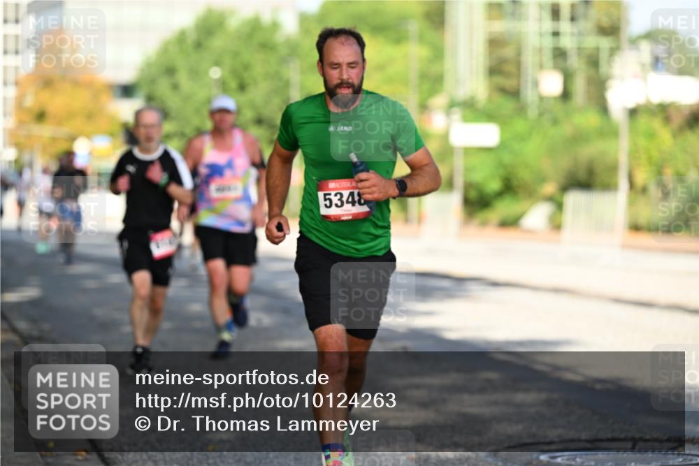 06.09.2026 - CURREX Alsterlauf Dr. Thomas Lammeyer http://msf.ph/oto/10124263 06.09.2026 09:41:12 Laufen 5348 meine-sportfotos.de