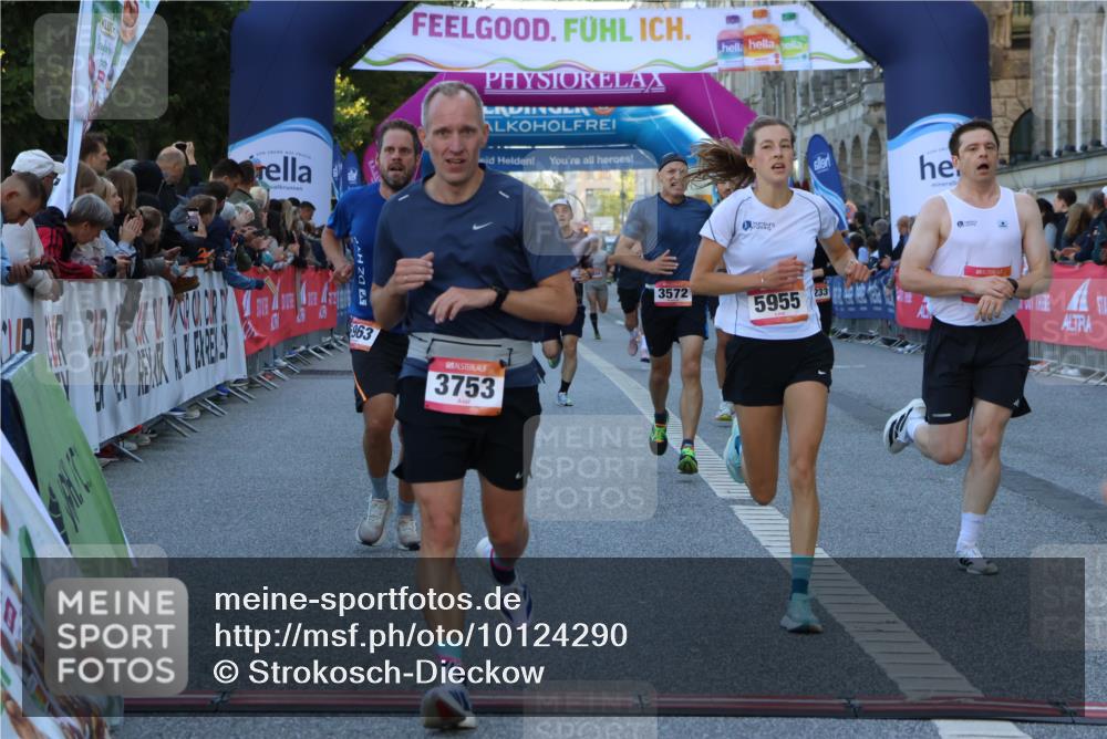 06.09.2026 - CURREX Alsterlauf Strokosch-Dieckow http://msf.ph/oto/10124290 06.09.2026 09:43:11 Ziel 2137, 2907, 3572, 3753, 5325, 5776, 5904, 5952, 5955, 5963, 6002, 6221, 8233, 8330 meine-sportfotos.de