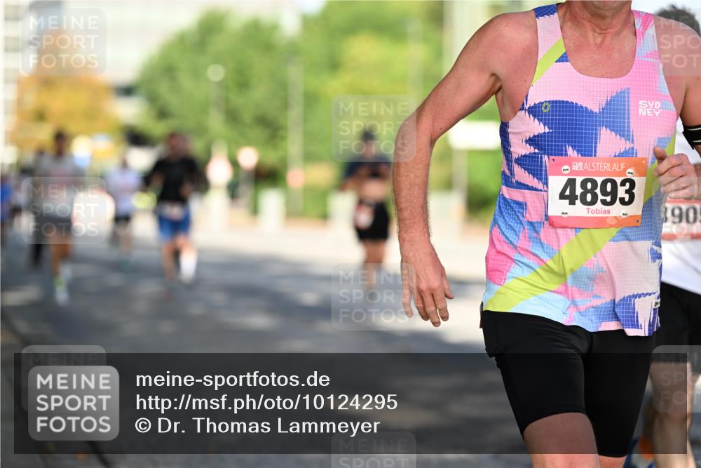 06.09.2026 - CURREX Alsterlauf Dr. Thomas Lammeyer http://msf.ph/oto/10124295 06.09.2026 09:41:15 Laufen 4893, 905 meine-sportfotos.de