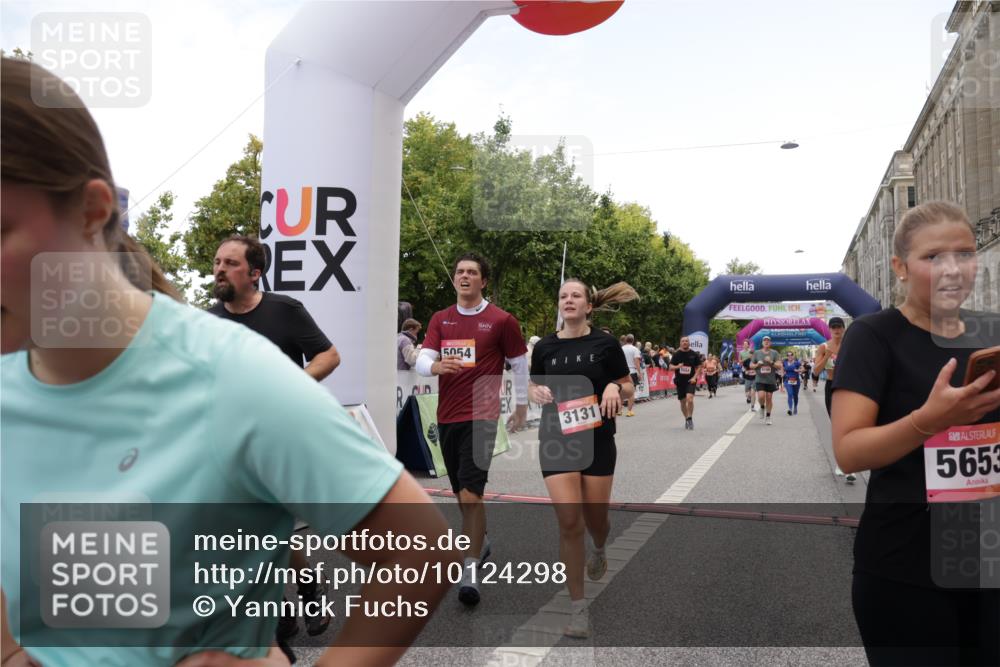 06.09.2026 - CURREX Alsterlauf Yannick Fuchs http://msf.ph/oto/10124298 06.09.2026 10:03:17 Ziel 2096, 2778, 3131, 3626, 3762, 3919, 4229, 4310, 4454, 4519, 4919, 4936, 5025, 5047, 5054, 5552, 5653, 5756, 6050, 6324, 6345, 6355, 6377, 8043, 8150, 8288 meine-sportfotos.de