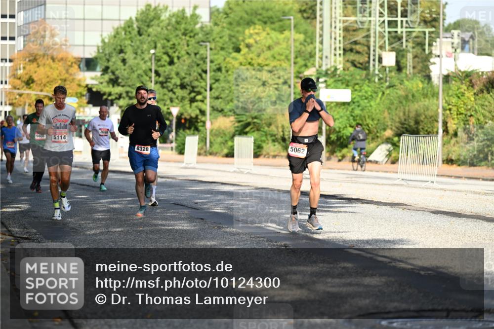 06.09.2026 - CURREX Alsterlauf Dr. Thomas Lammeyer http://msf.ph/oto/10124300 06.09.2026 09:41:16 Laufen 5407, 5606, 5114, 2699, 8328, 5062 meine-sportfotos.de