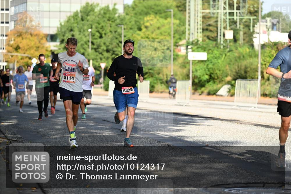 06.09.2026 - CURREX Alsterlauf Dr. Thomas Lammeyer http://msf.ph/oto/10124317 06.09.2026 09:41:17 Laufen 5606, 24, 5114, 2699, 8328 meine-sportfotos.de