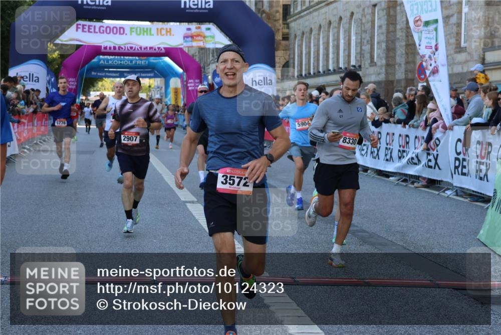 06.09.2026 - CURREX Alsterlauf Strokosch-Dieckow http://msf.ph/oto/10124323 06.09.2026 09:43:14 Ziel 2137, 2907, 3366, 3572, 3753, 5325, 5649, 5776, 5904, 5952, 5955, 5963, 6002, 8233, 8330 meine-sportfotos.de