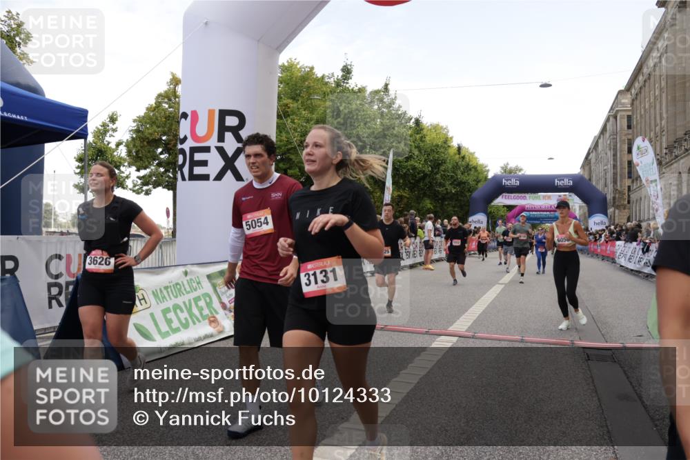 06.09.2026 - CURREX Alsterlauf Yannick Fuchs http://msf.ph/oto/10124333 06.09.2026 10:03:18 Ziel 2323, 2334, 2522, 2778, 3131, 3626, 3762, 3874, 4229, 4519, 4919, 4936, 5025, 5047, 5054, 5552, 5653, 5756, 6050, 6324, 6345, 6355, 6377, 8043, 8150, 8288 meine-sportfotos.de