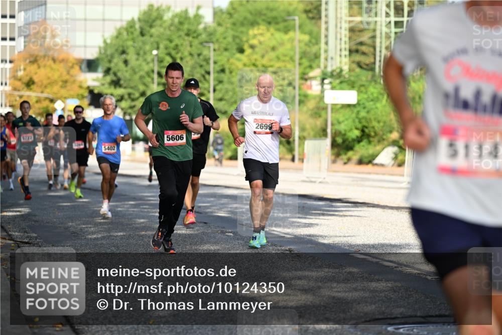 06.09.2026 - CURREX Alsterlauf Dr. Thomas Lammeyer http://msf.ph/oto/10124350 06.09.2026 09:41:21 Laufen 5402, 5606, 2699, 5114 meine-sportfotos.de