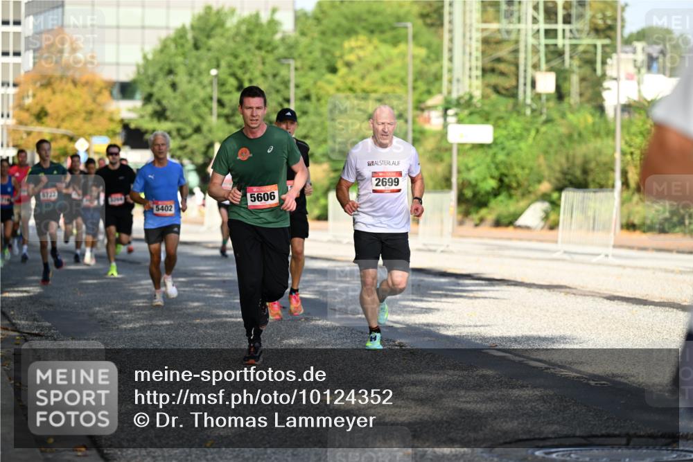 06.09.2026 - CURREX Alsterlauf Dr. Thomas Lammeyer http://msf.ph/oto/10124352 06.09.2026 09:41:21 Laufen 5402, 5606, 2699 meine-sportfotos.de