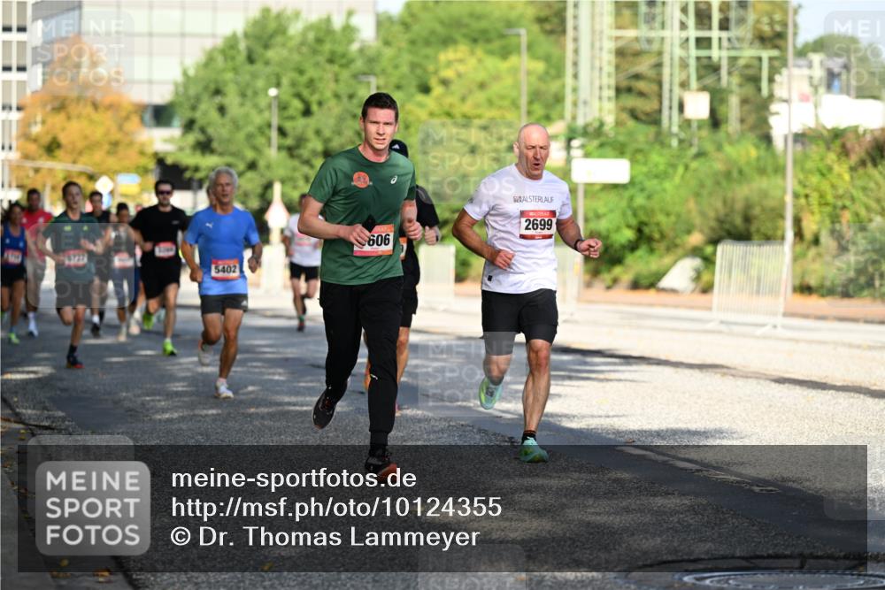 06.09.2026 - CURREX Alsterlauf Dr. Thomas Lammeyer http://msf.ph/oto/10124355 06.09.2026 09:41:21 Laufen 5402, 606, 2699 meine-sportfotos.de