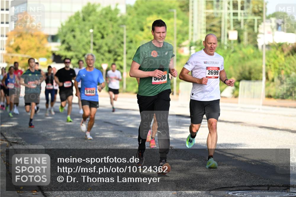 06.09.2026 - CURREX Alsterlauf Dr. Thomas Lammeyer http://msf.ph/oto/10124362 06.09.2026 09:41:22 Laufen 5402, 5006, 2699 meine-sportfotos.de