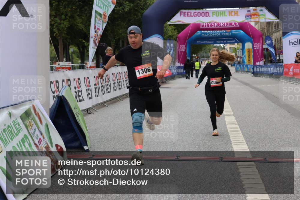 06.09.2026 - CURREX Alsterlauf Strokosch-Dieckow http://msf.ph/oto/10124380 06.09.2026 12:18:02 Ziel 1306 meine-sportfotos.de