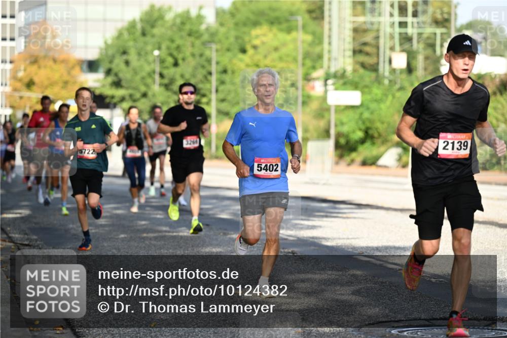 06.09.2026 - CURREX Alsterlauf Dr. Thomas Lammeyer http://msf.ph/oto/10124382 06.09.2026 09:41:24 Laufen 5722, 3264, 5402, 2139 meine-sportfotos.de