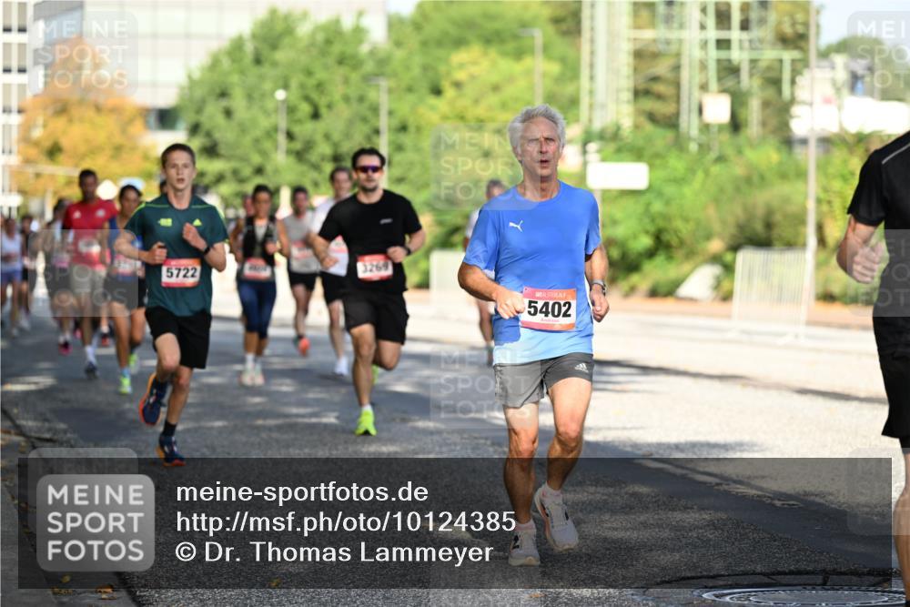 06.09.2026 - CURREX Alsterlauf Dr. Thomas Lammeyer http://msf.ph/oto/10124385 06.09.2026 09:41:24 Laufen 5722, 3269, 5402 meine-sportfotos.de