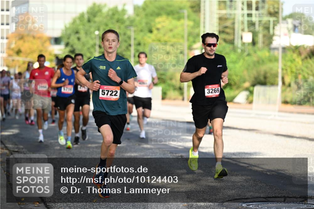 06.09.2026 - CURREX Alsterlauf Dr. Thomas Lammeyer http://msf.ph/oto/10124403 06.09.2026 09:41:26 Laufen 5711, 5722, 3269 meine-sportfotos.de