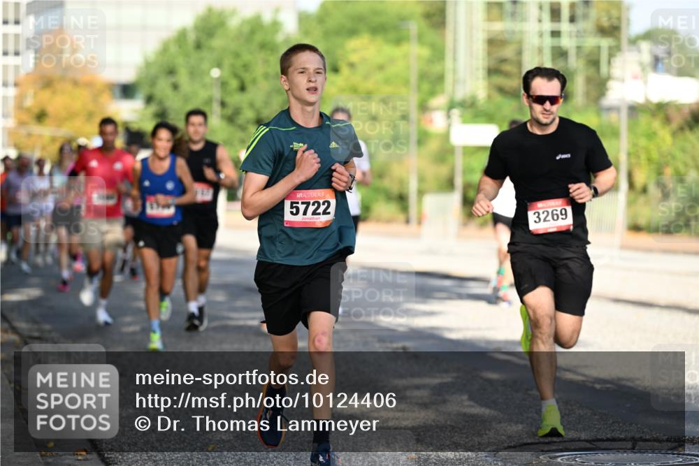 06.09.2026 - CURREX Alsterlauf Dr. Thomas Lammeyer http://msf.ph/oto/10124406 06.09.2026 09:41:26 Laufen 5722, 3269 meine-sportfotos.de