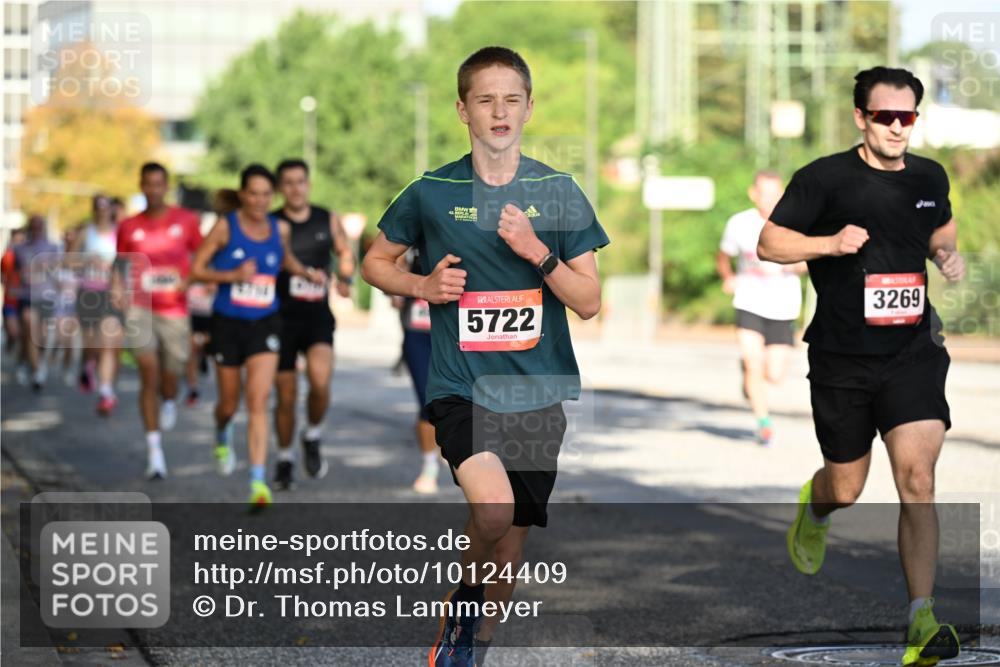 06.09.2026 - CURREX Alsterlauf Dr. Thomas Lammeyer http://msf.ph/oto/10124409 06.09.2026 09:41:26 Laufen 5722, 3269 meine-sportfotos.de