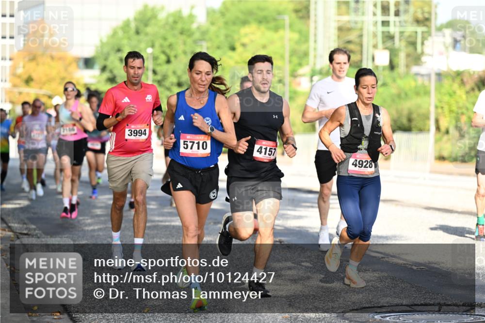 06.09.2026 - CURREX Alsterlauf Dr. Thomas Lammeyer http://msf.ph/oto/10124427 06.09.2026 09:41:28 Laufen 3994, 5710, 4157, 4928 meine-sportfotos.de