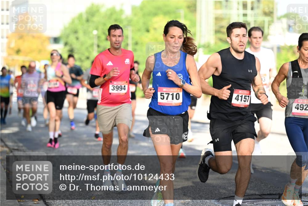 06.09.2026 - CURREX Alsterlauf Dr. Thomas Lammeyer http://msf.ph/oto/10124433 06.09.2026 09:41:29 Laufen 3994, 5710, 4157, 492 meine-sportfotos.de