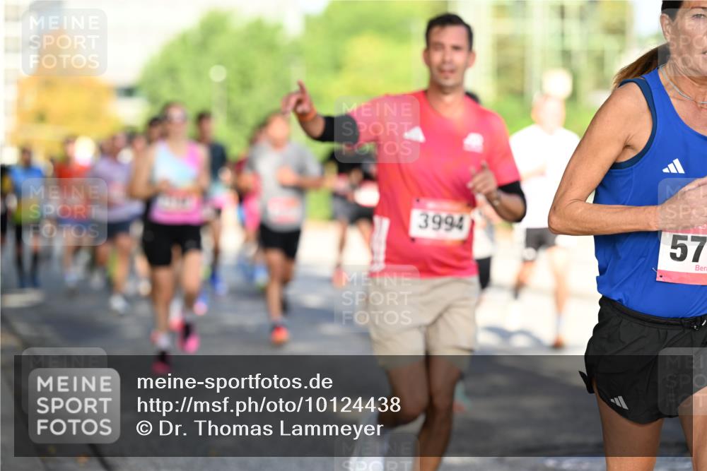 06.09.2026 - CURREX Alsterlauf Dr. Thomas Lammeyer http://msf.ph/oto/10124438 06.09.2026 09:41:30 Laufen 3994, 57 meine-sportfotos.de