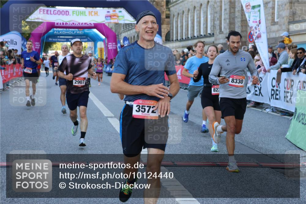 06.09.2026 - CURREX Alsterlauf Strokosch-Dieckow http://msf.ph/oto/10124440 06.09.2026 09:43:14 Ziel 2137, 2907, 3366, 3572, 3753, 5325, 5649, 5776, 5904, 5952, 5955, 5963, 6002, 8233, 8330 meine-sportfotos.de