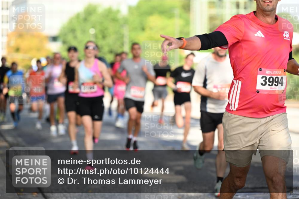 06.09.2026 - CURREX Alsterlauf Dr. Thomas Lammeyer http://msf.ph/oto/10124444 06.09.2026 09:41:30 Laufen 3994 meine-sportfotos.de