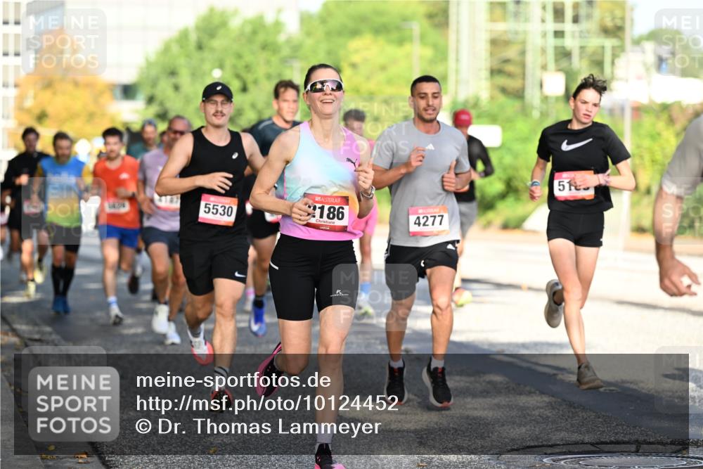 06.09.2026 - CURREX Alsterlauf Dr. Thomas Lammeyer http://msf.ph/oto/10124452 06.09.2026 09:41:31 Laufen 5530, 186, 4277, 51 meine-sportfotos.de