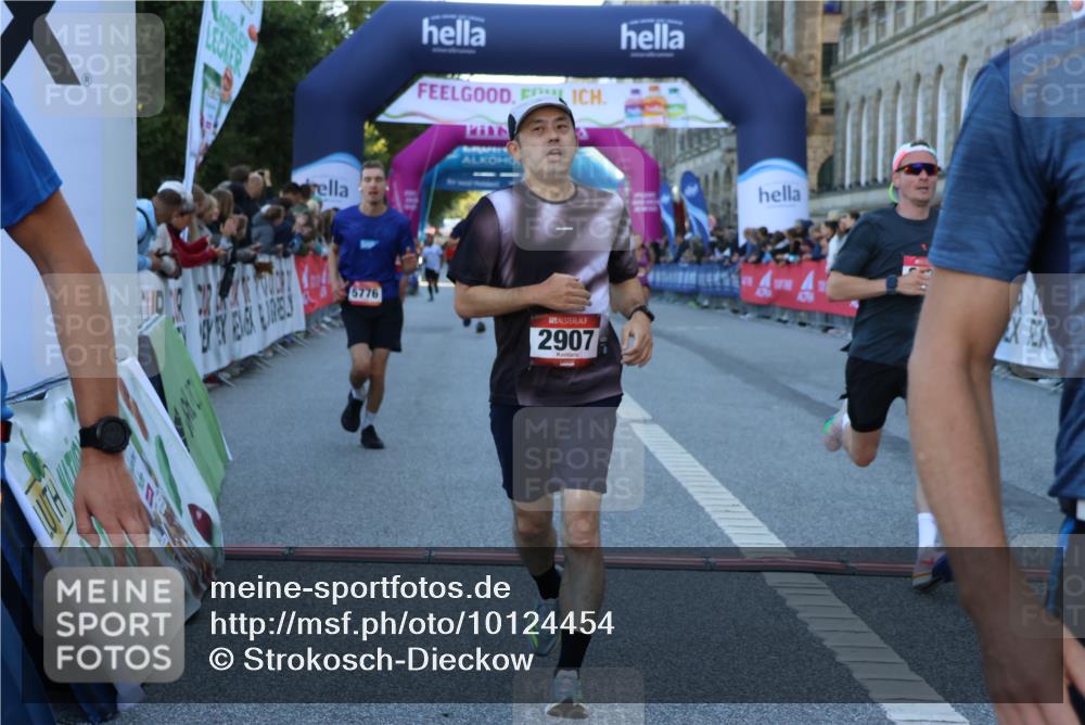 06.09.2026 - CURREX Alsterlauf Strokosch-Dieckow http://msf.ph/oto/10124454 06.09.2026 09:43:16 Ziel 2137, 2907, 3366, 3572, 3753, 4016, 5649, 5776, 5904, 5952, 5955, 5963, 6002, 6104, 8233, 8330 meine-sportfotos.de