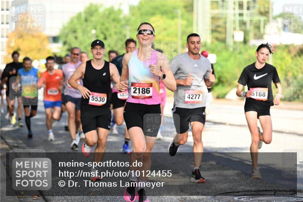 06.09.2026 - CURREX Alsterlauf Dr. Thomas Lammeyer http://msf.ph/oto/10124455 06.09.2026 09:41:31 Laufen 5530, 2186, 5168, 4277 meine-sportfotos.de