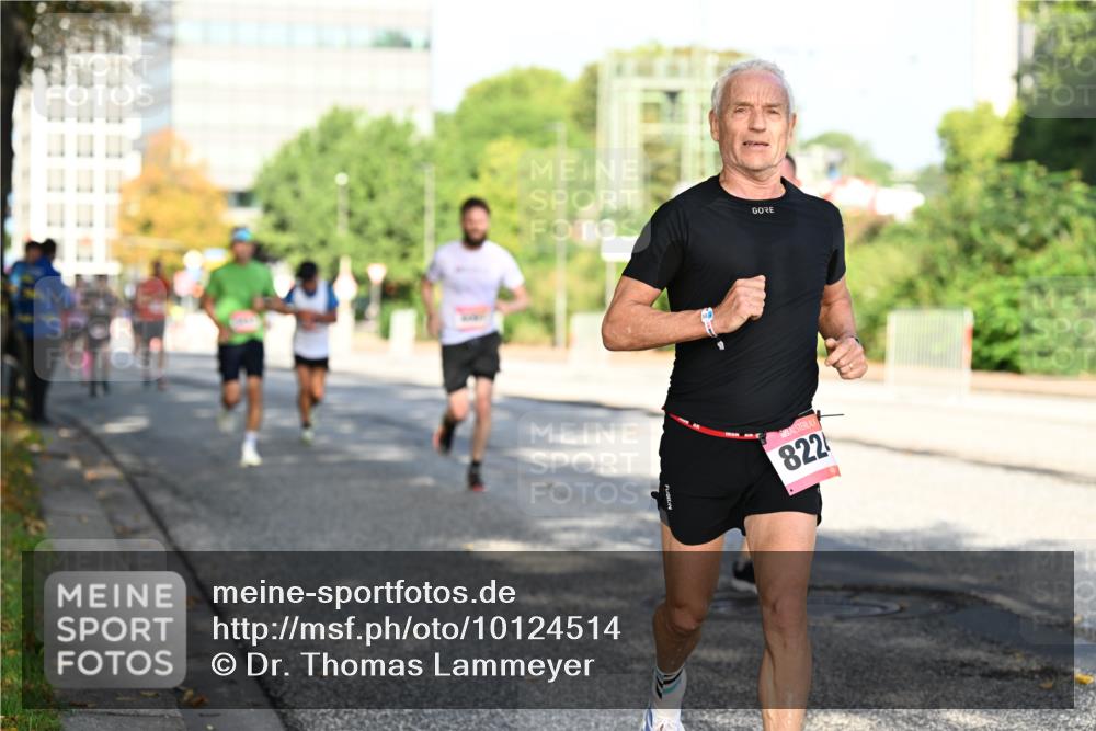 06.09.2026 - CURREX Alsterlauf Dr. Thomas Lammeyer http://msf.ph/oto/10124514 06.09.2026 09:41:41 Laufen 822 meine-sportfotos.de