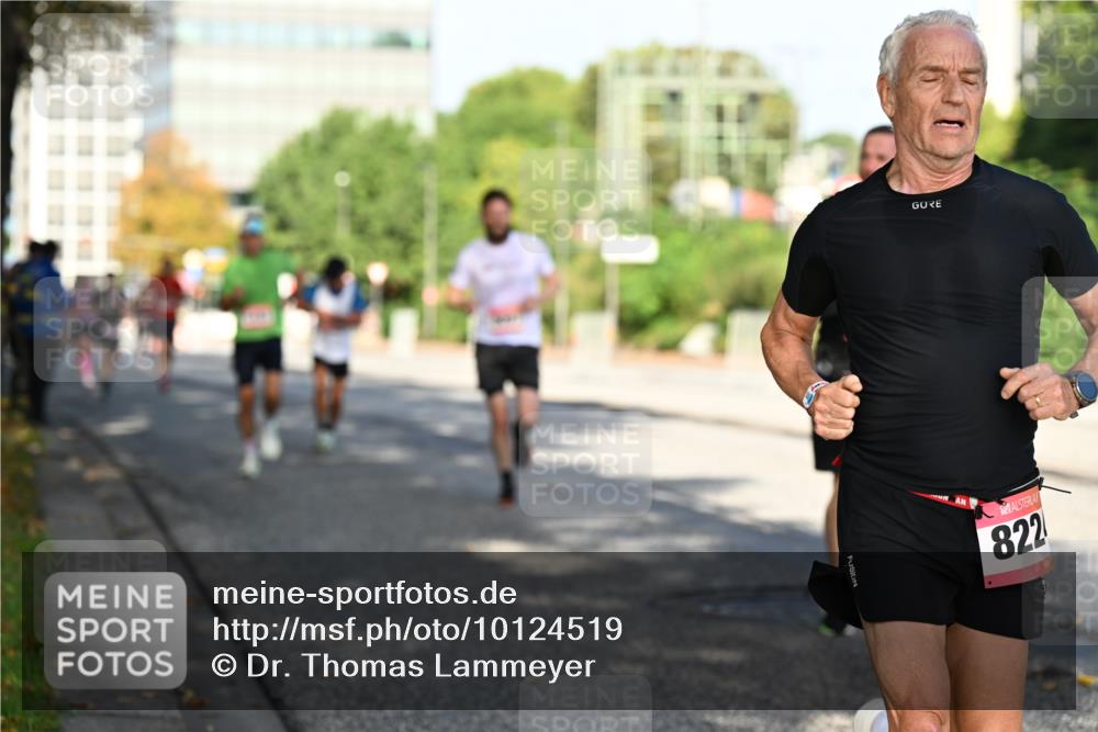 06.09.2026 - CURREX Alsterlauf Dr. Thomas Lammeyer http://msf.ph/oto/10124519 06.09.2026 09:41:42 Laufen 822 meine-sportfotos.de
