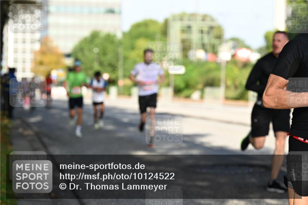 06.09.2026 - CURREX Alsterlauf Dr. Thomas Lammeyer http://msf.ph/oto/10124522 06.09.2026 09:41:42 Laufen  meine-sportfotos.de