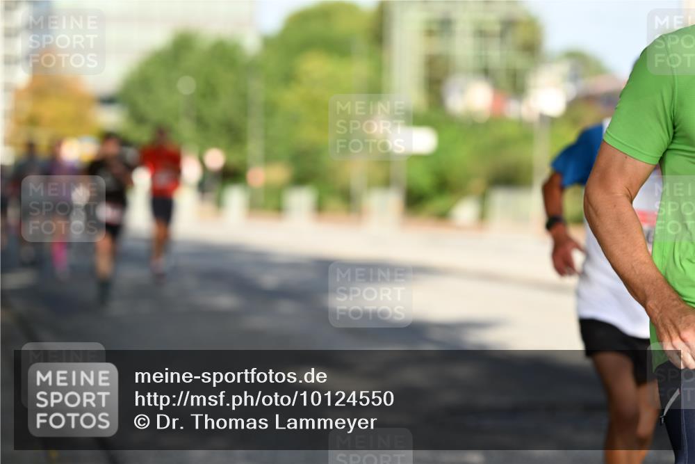 06.09.2026 - CURREX Alsterlauf Dr. Thomas Lammeyer http://msf.ph/oto/10124550 06.09.2026 09:41:46 Laufen  meine-sportfotos.de