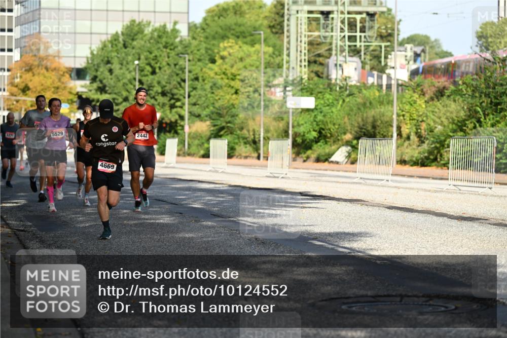 06.09.2026 - CURREX Alsterlauf Dr. Thomas Lammeyer http://msf.ph/oto/10124552 06.09.2026 09:41:47 Laufen 5271, 5529, 4669, 2442 meine-sportfotos.de