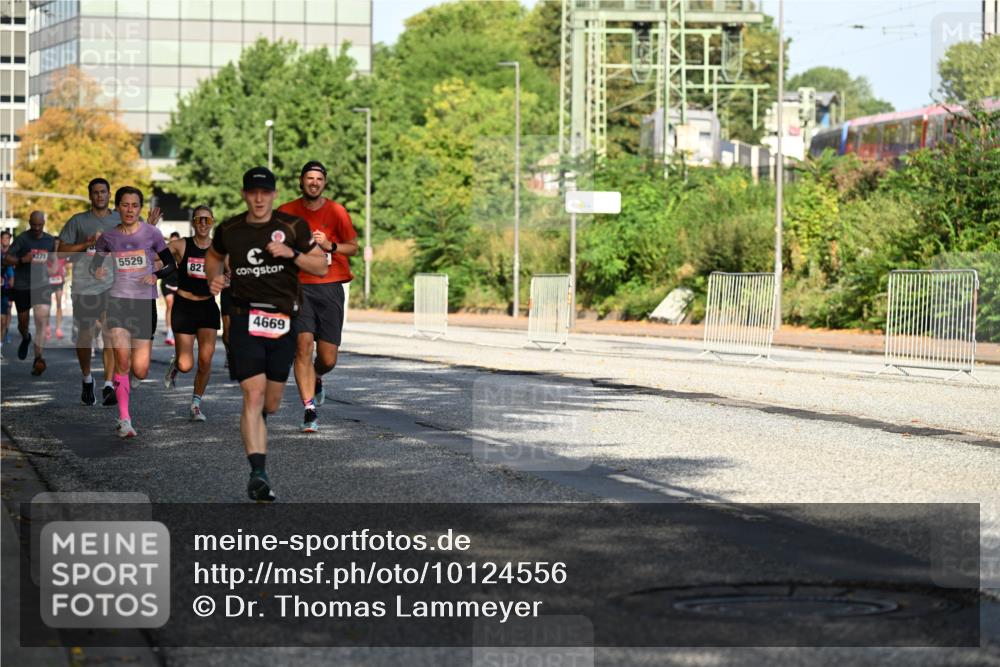 06.09.2026 - CURREX Alsterlauf Dr. Thomas Lammeyer http://msf.ph/oto/10124556 06.09.2026 09:41:48 Laufen 271, 5529, 821, 4669 meine-sportfotos.de