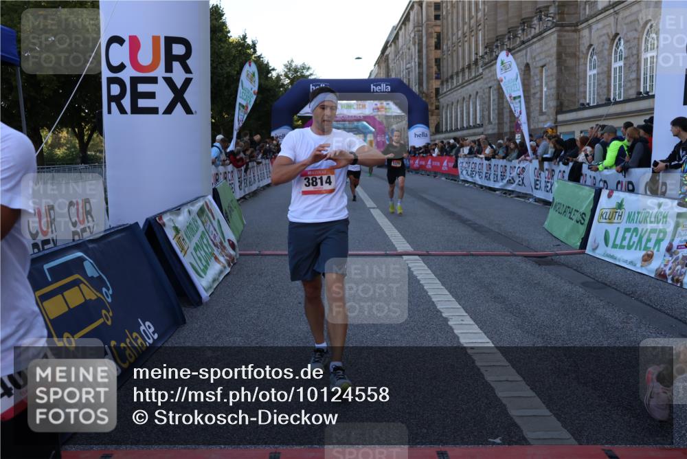 06.09.2026 - CURREX Alsterlauf Strokosch-Dieckow http://msf.ph/oto/10124558 06.09.2026 09:43:32 Ziel 3489, 3523, 3524, 3561, 3814, 4089, 4397, 4443, 4505, 5370, 5919, 8164, 8316 meine-sportfotos.de