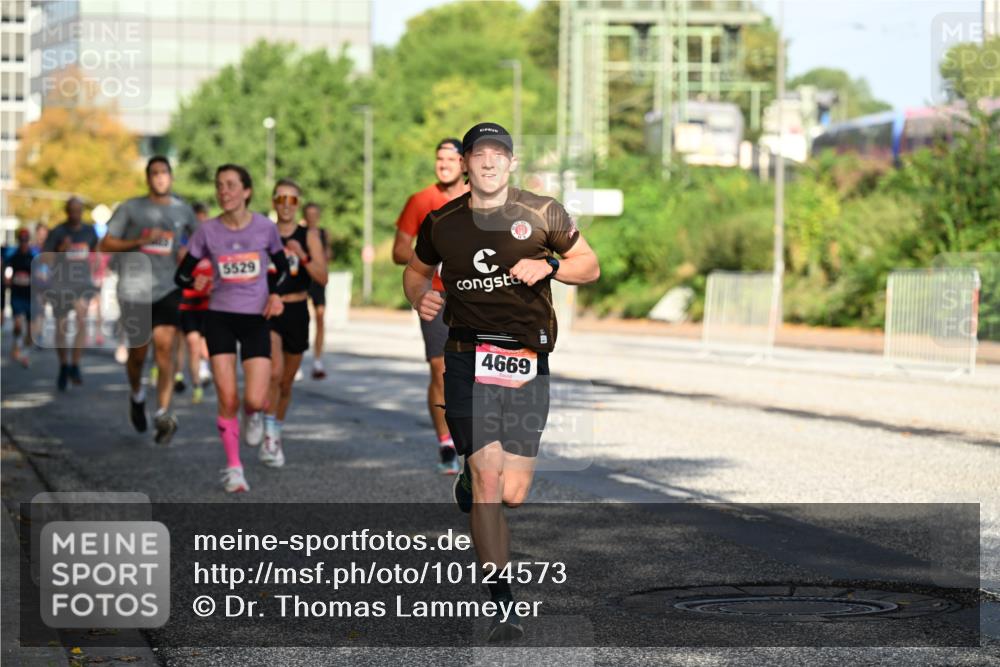 06.09.2026 - CURREX Alsterlauf Dr. Thomas Lammeyer http://msf.ph/oto/10124573 06.09.2026 09:41:49 Laufen 5529, 4669 meine-sportfotos.de