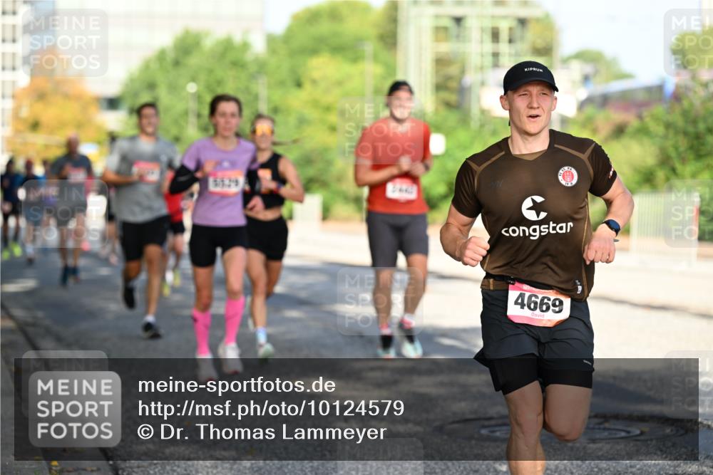 06.09.2026 - CURREX Alsterlauf Dr. Thomas Lammeyer http://msf.ph/oto/10124579 06.09.2026 09:41:50 Laufen 4, 4669 meine-sportfotos.de