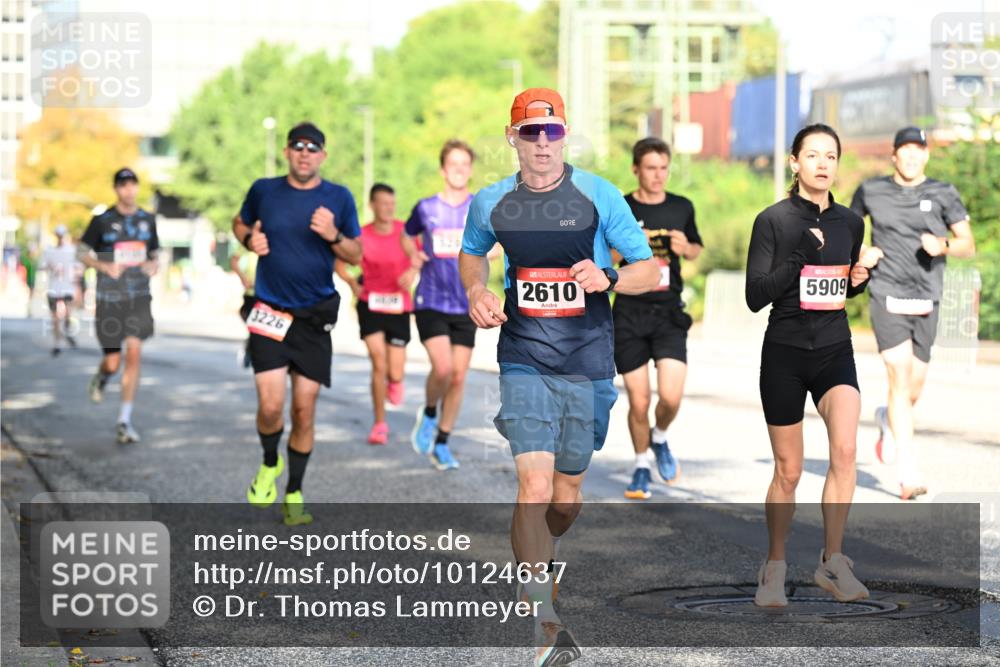 06.09.2026 - CURREX Alsterlauf Dr. Thomas Lammeyer http://msf.ph/oto/10124637 06.09.2026 09:41:57 Laufen 3226, 2610, 5909 meine-sportfotos.de