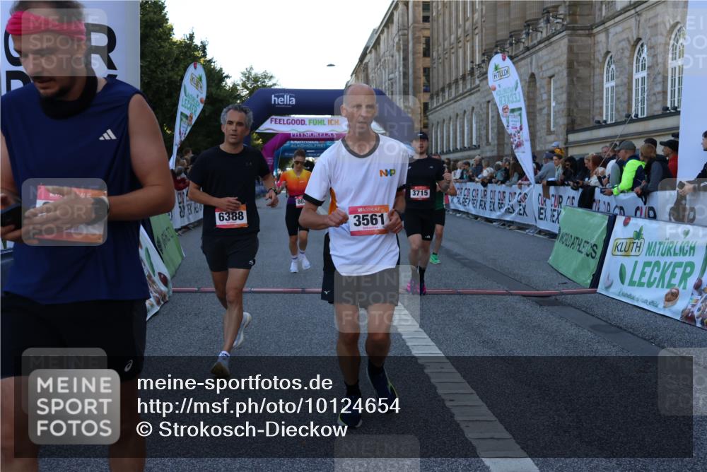 06.09.2026 - CURREX Alsterlauf Strokosch-Dieckow http://msf.ph/oto/10124654 06.09.2026 09:43:40 Ziel 2166, 2245, 3197, 3523, 3524, 3561, 3715, 5098, 5370, 6371, 6388, 8036, 8316 meine-sportfotos.de