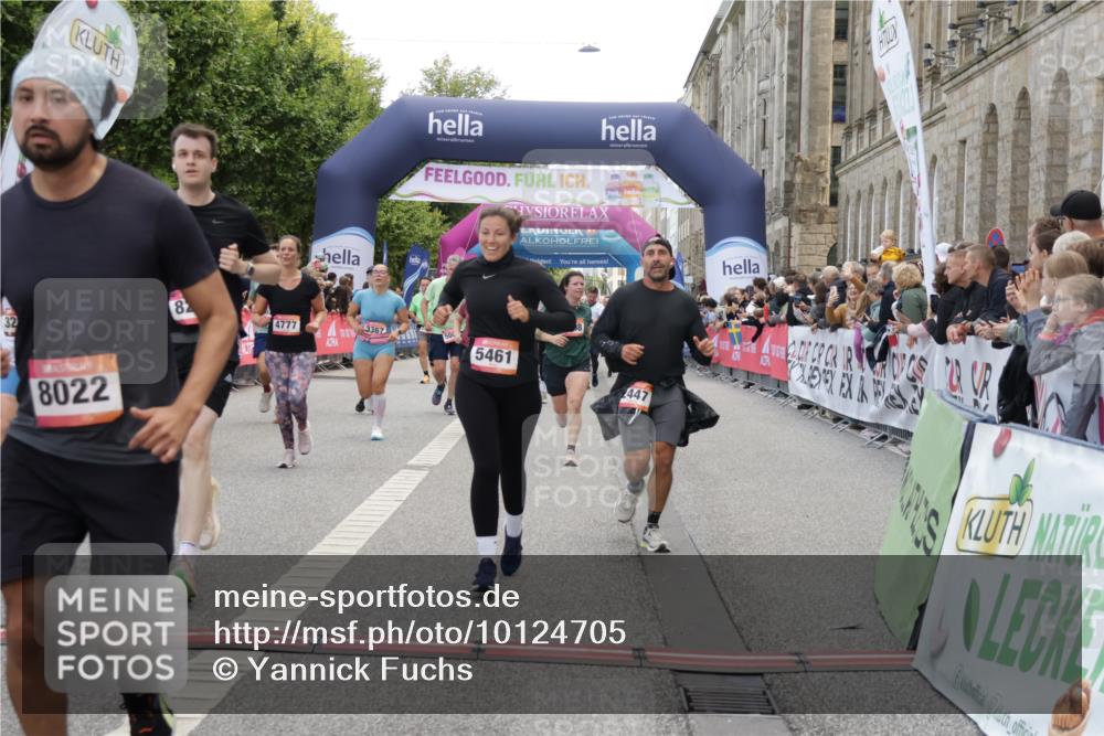 06.09.2026 - CURREX Alsterlauf Yannick Fuchs http://msf.ph/oto/10124705 06.09.2026 10:03:30 Ziel 2280, 2323, 2334, 2447, 2522, 2740, 2741, 2820, 3227, 3252, 3367, 3625, 3874, 4777, 5087, 5330, 5360, 5408, 5461, 5651, 6290, 6292, 8022, 8279 meine-sportfotos.de