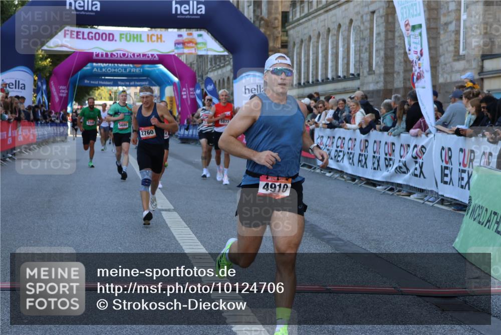 06.09.2026 - CURREX Alsterlauf Strokosch-Dieckow http://msf.ph/oto/10124706 06.09.2026 09:43:46 Ziel 2166, 2245, 2398, 2760, 3197, 3646, 3715, 4910, 5348, 5680, 5873, 5874, 6371, 8036 meine-sportfotos.de