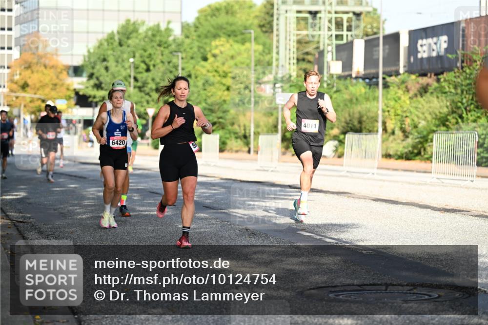 06.09.2026 - CURREX Alsterlauf Dr. Thomas Lammeyer http://msf.ph/oto/10124754 06.09.2026 09:42:09 Laufen 6420, 58, 4011 meine-sportfotos.de