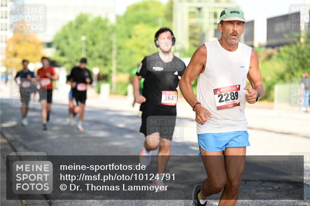 06.09.2026 - CURREX Alsterlauf Dr. Thomas Lammeyer http://msf.ph/oto/10124791 06.09.2026 09:42:12 Laufen 3641, 0, 2289 meine-sportfotos.de