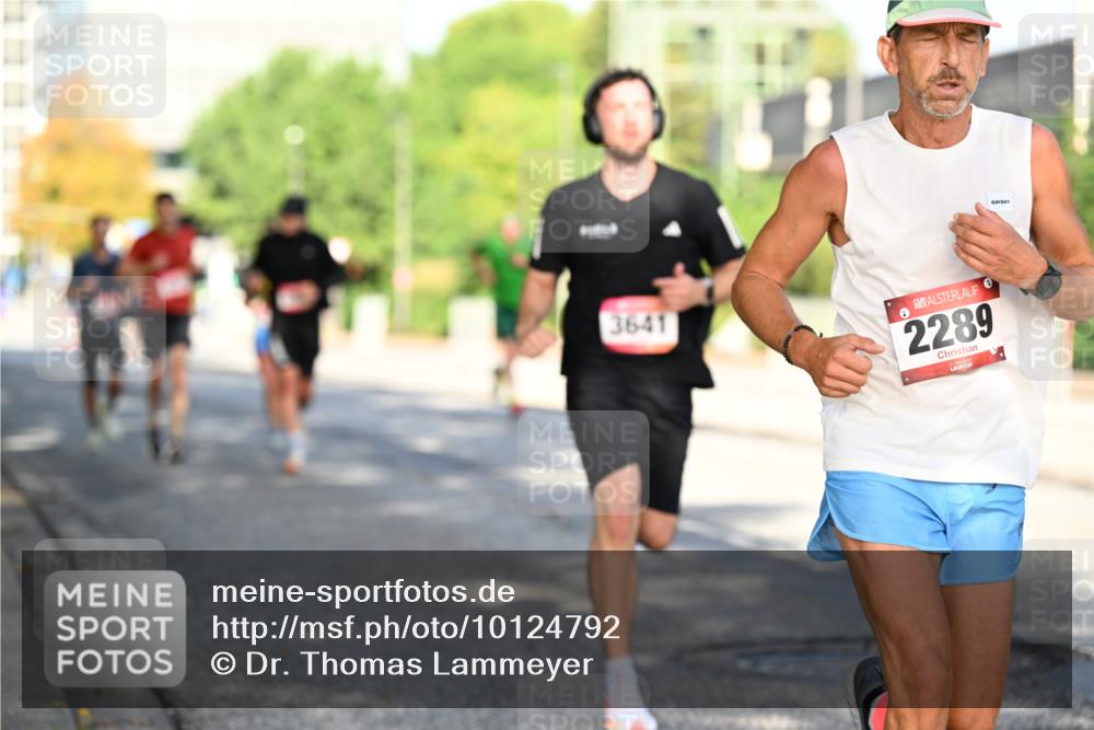 06.09.2026 - CURREX Alsterlauf Dr. Thomas Lammeyer http://msf.ph/oto/10124792 06.09.2026 09:42:13 Laufen 3641, 2289 meine-sportfotos.de