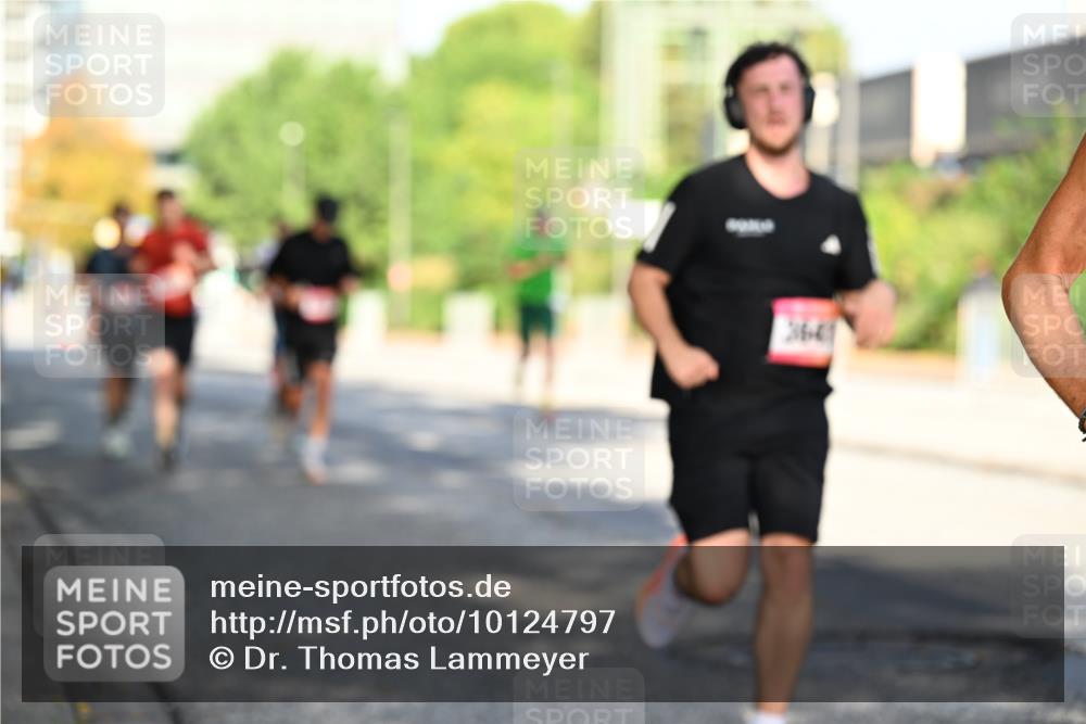 06.09.2026 - CURREX Alsterlauf Dr. Thomas Lammeyer http://msf.ph/oto/10124797 06.09.2026 09:42:13 Laufen 366 meine-sportfotos.de